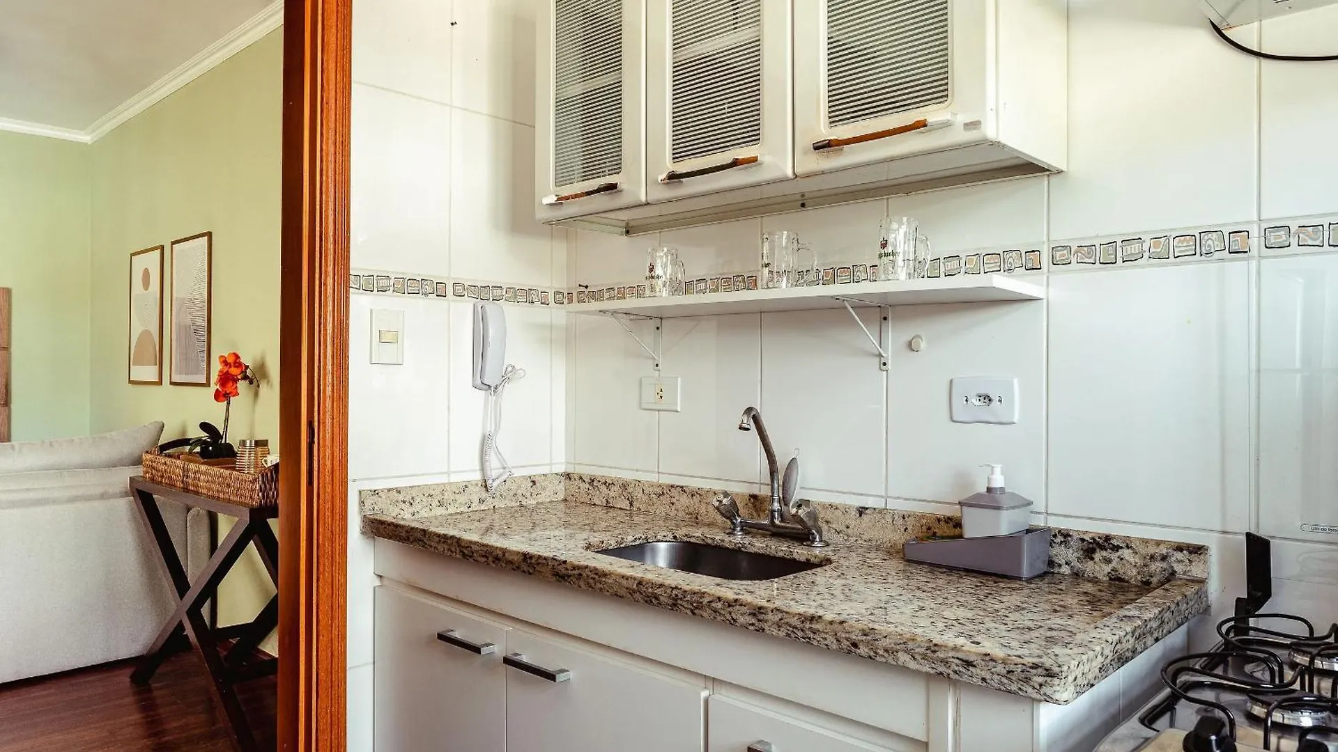 Apartamento No Centrinho De Capivari | Wifi + Lareira + Garagem Campos do Jordao Apartment